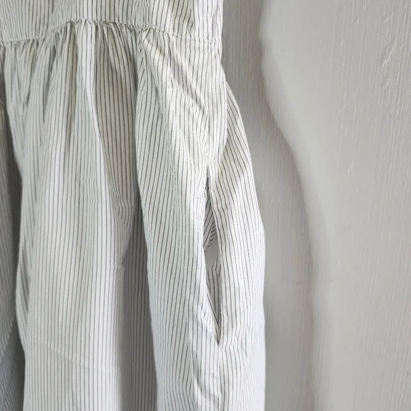 Banana Republic | Sun Dress - Picture 5 of 7